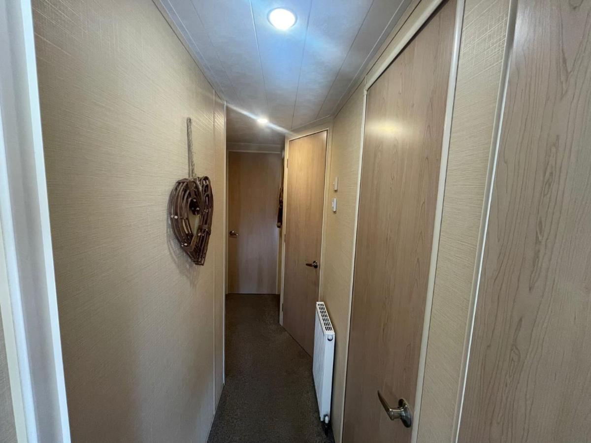 Luxury Lakeside Lodge L1 With Hot Tub Situated At Tattershall Lakes Country Park Luaran gambar